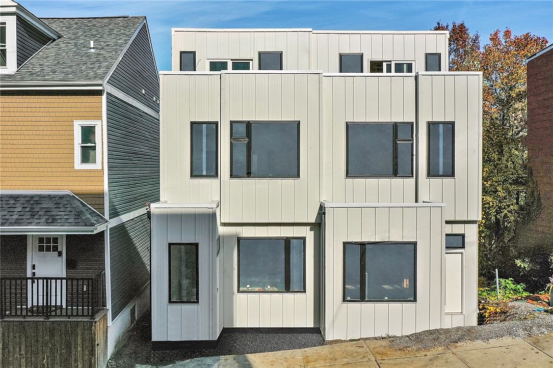 Custom new-build modern infill home in Polish Hill, Pittsburgh